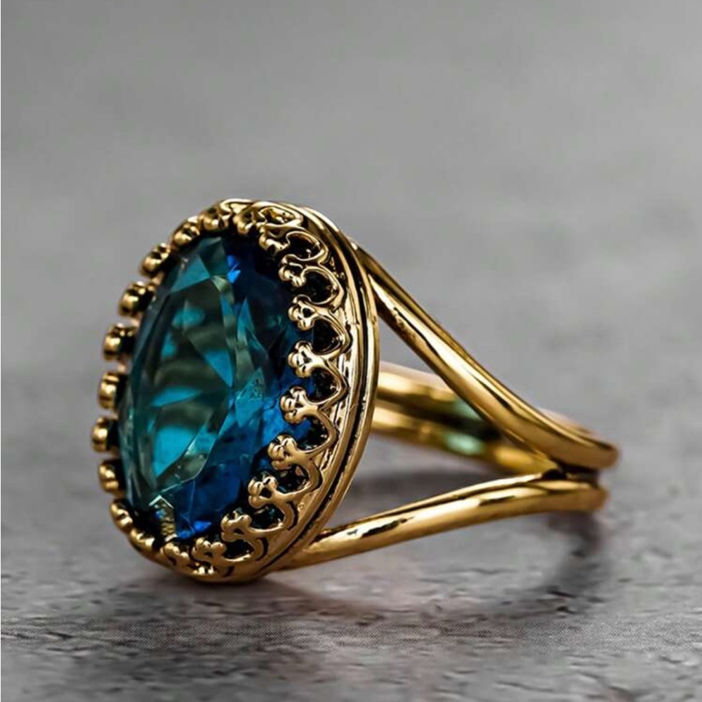 Elegant Gold and Blue CZ Gemstone Ring